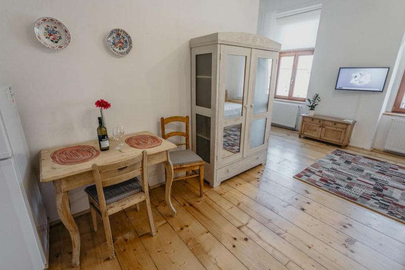 Apartman 3, Suvorovova 158 Cesky Brod Exterior photo
